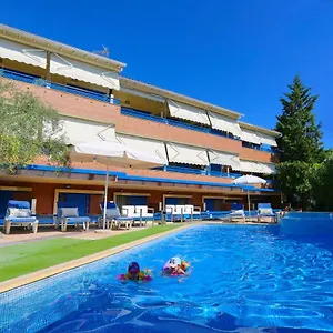 Ξενοδοχείο με διαμερίσματα Philoxenia Village Hotel-studios